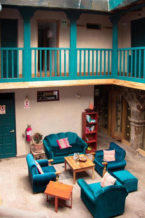 Nao Victoria Hostel Cusco Bagian luar foto